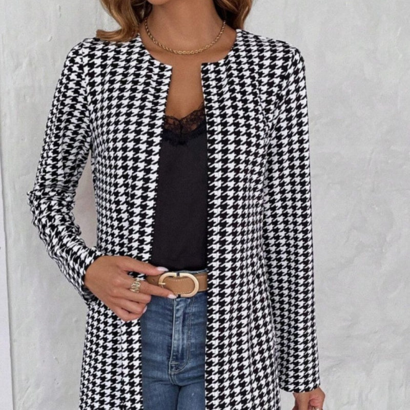 The Patterned Line Coat – Black & Stone