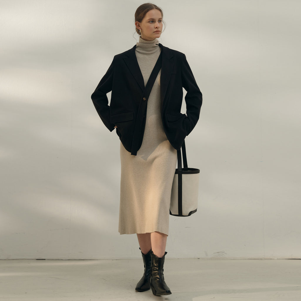 The Soft Structure Blazer – Charcoal Black