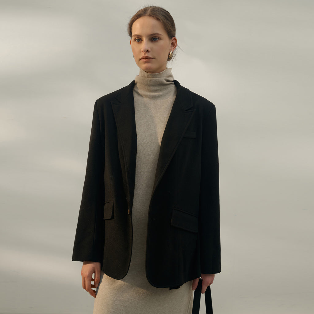 The Soft Structure Blazer – Charcoal Black